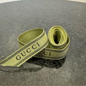 Gucci green ribbon